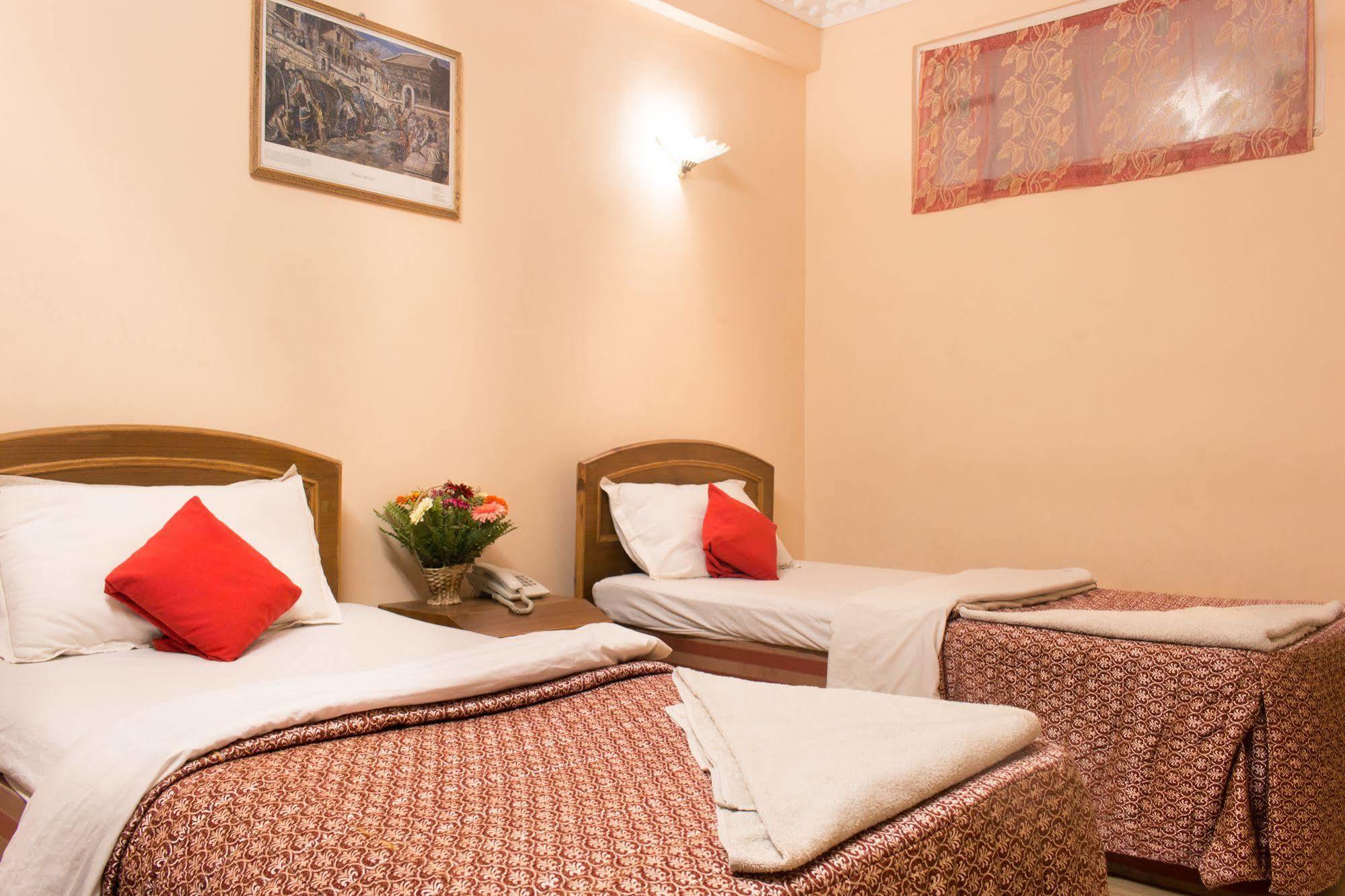 Hotel Kamal Kathmandu Buitenkant foto